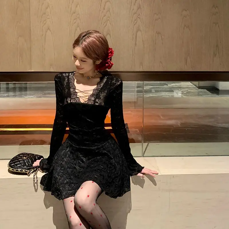 Pure Desire Sexy V-neck Lace Splice Long Sleeve Dress Women's Autumn New High-grade Slimming A-line Short Skirt Dress
