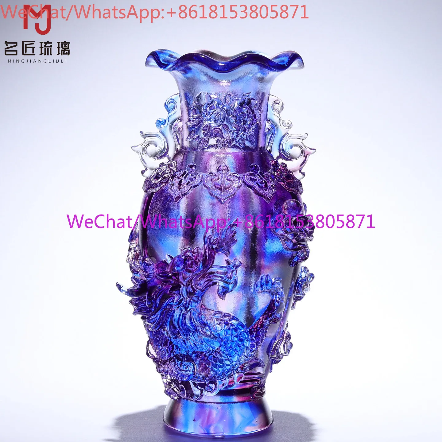 Chinese ancient glass dragon and phoenix vase ornament, a pair of living room flower arrangements for friends