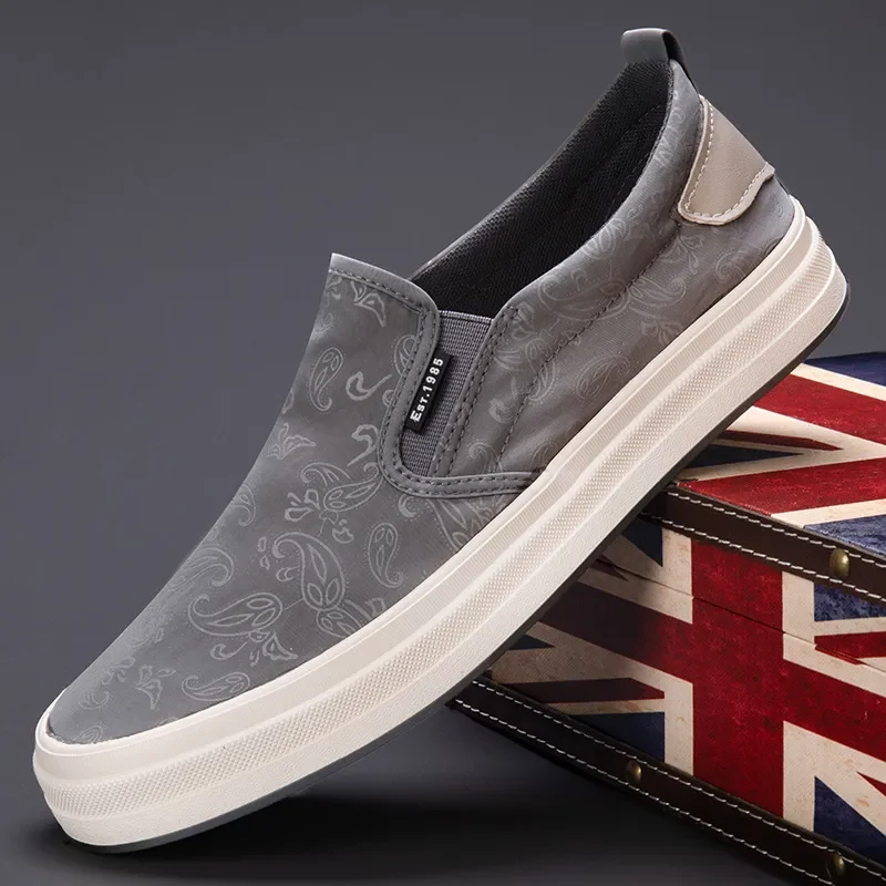 

New Spring Men's Canvas Shoes Korean Edition Breathable Casual Loafers Autumn Board Sneakers Walking Lesure Footwears