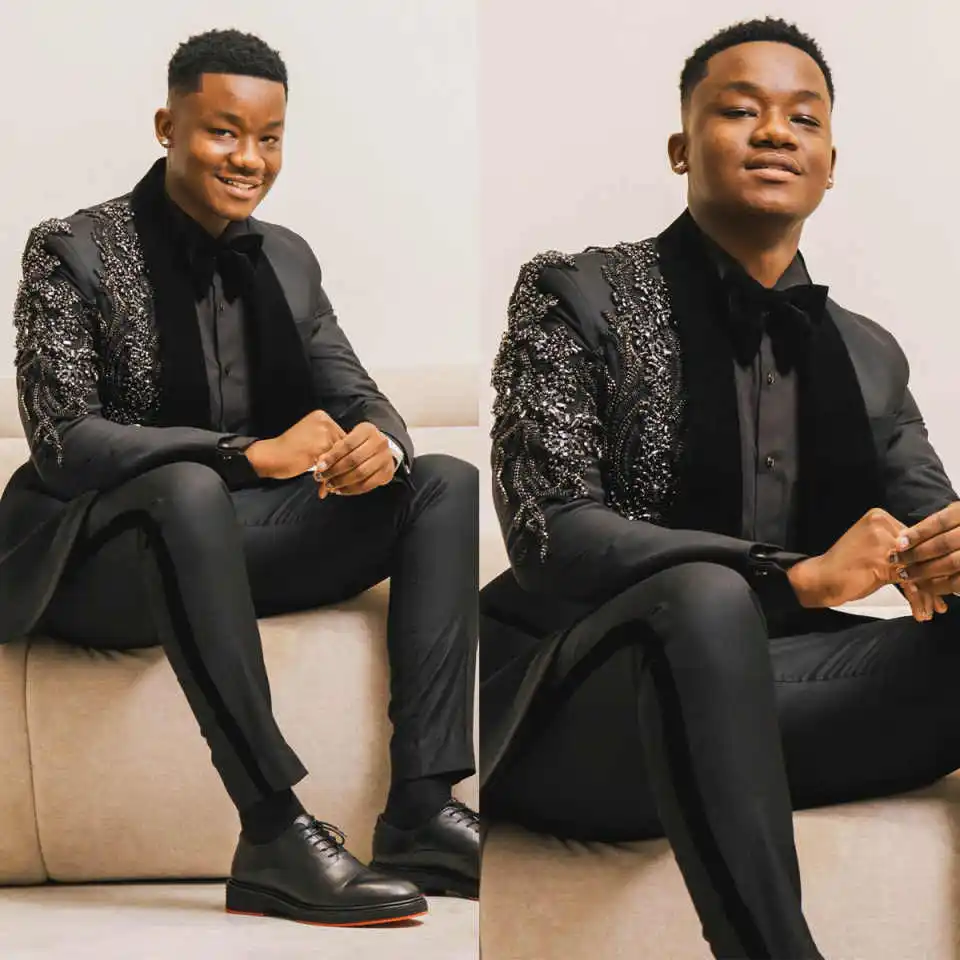 

Luxury Beaded Tuxedos Shawl Lapel Appliques Customized Blazer Casual Business Crystal Jacket Pants 2 Pieces Set