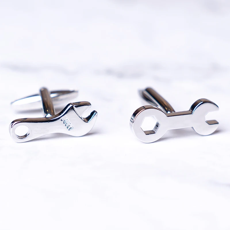 High Quality Tool Series Cufflinks Wrench Cuff Buttons Funny Spanner Design Jewelry For Mens Shirt Business Party Father Gift