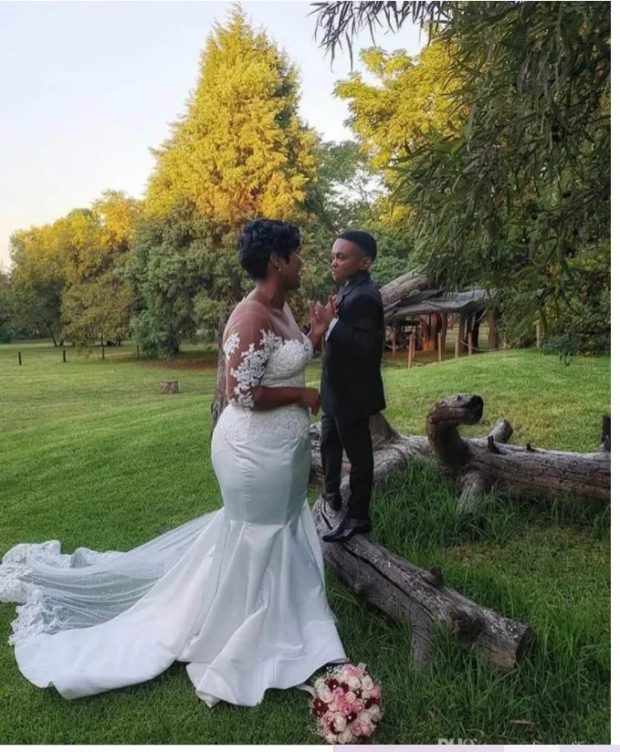 맞춤 제작된 화려한 레이스 웨딩드레스, 반팔 스윕 트레인 프린세스 베스티도 데 노비아 가든 컨트리 브라이덜 가운