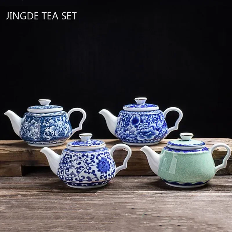 Vintage Blue and White Porcelain Teapots Handmade Ceramic Tea Set Beauty Kettle Chinese Household Filter Tea Pot Puer 200ml