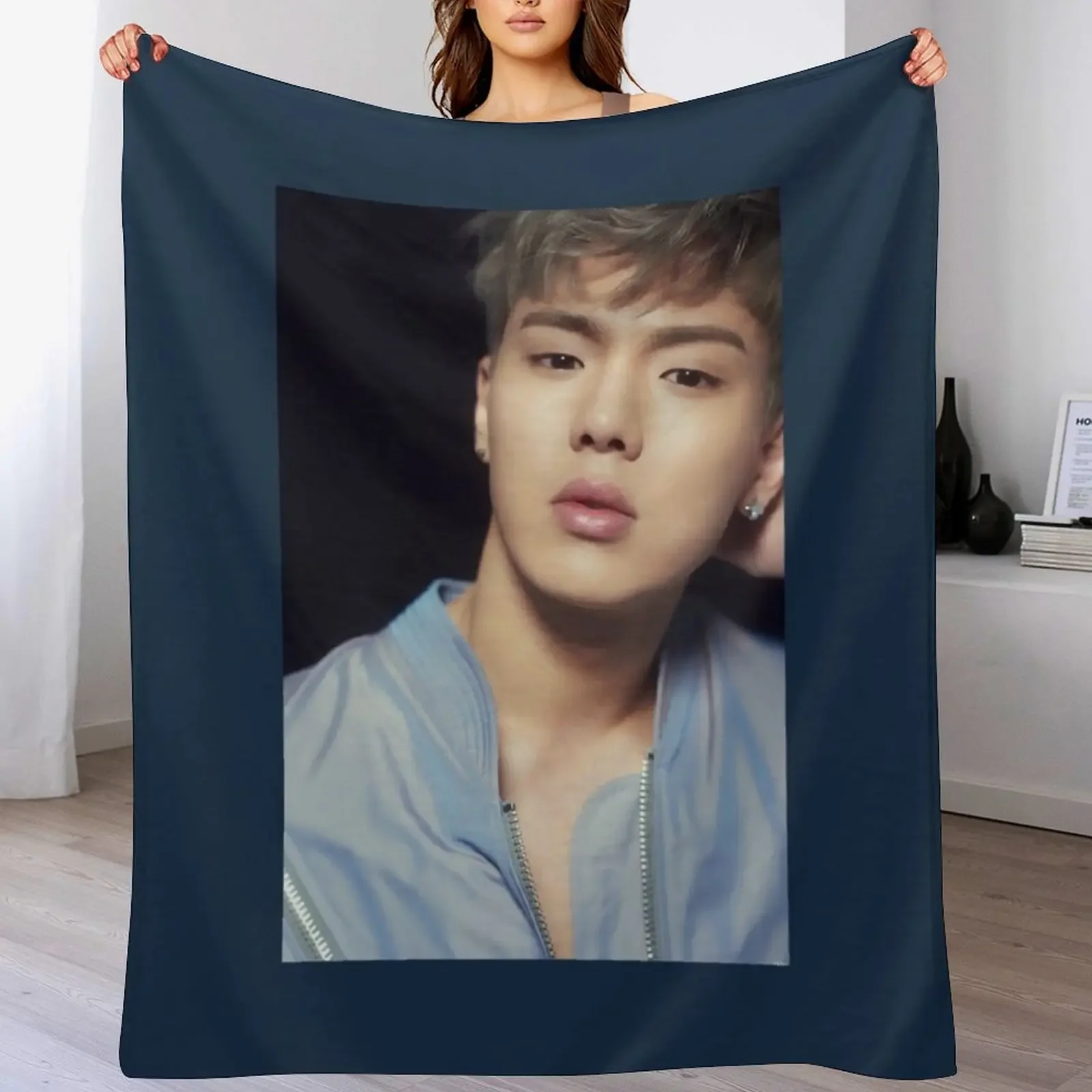 

Shownu Throw Blanket Soft Breathable Blanket for Night Sleeping