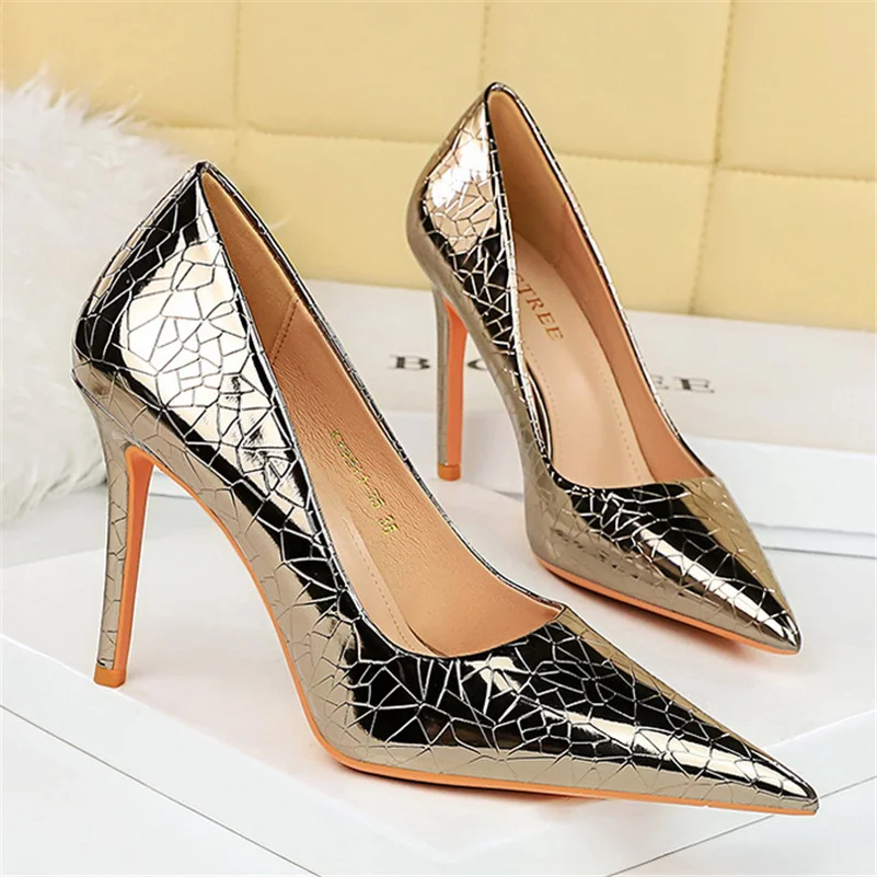 Décolleté con tacco alto da donna 10.5cm Lady Stiletto Metallic Silver grey Leather Scarpins Wedding Heels Nightclub Party Gold Bling Shoes