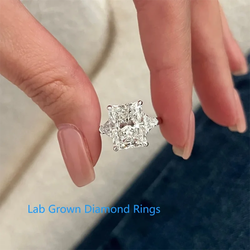 5CT Radiant Lab Grown Diamond Three Stone Ring Side Trillions Trilogy Engagement Ring CVD HPHT Diamond DEF VS-VVS Platinum 950