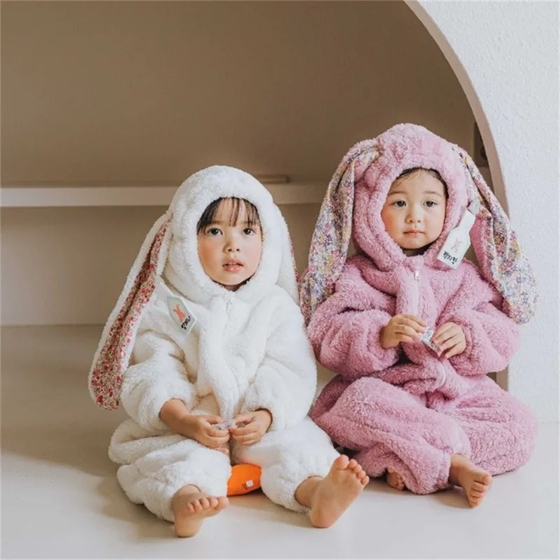 

Easter Rabbit Costume Hooded Jumpsuit Rabbits Cosplay White Pink Long Ears Bodysuit for Boys Girls Winter Warm Fluffy Clothes