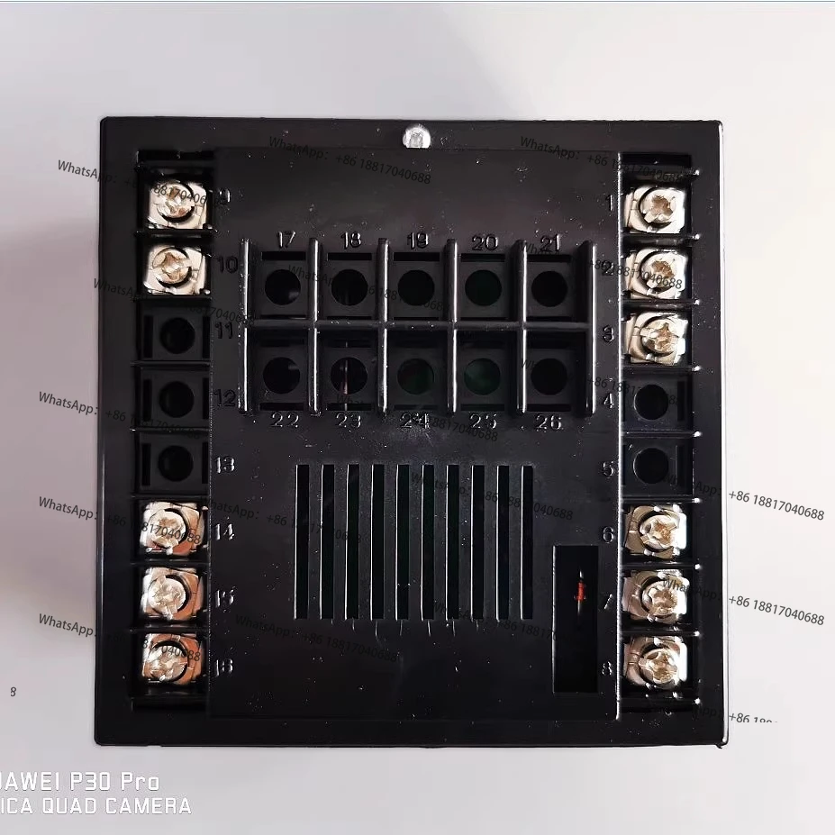 XGQ~ A1110FW K 0~ 300.C Temperature Controller Adjuster