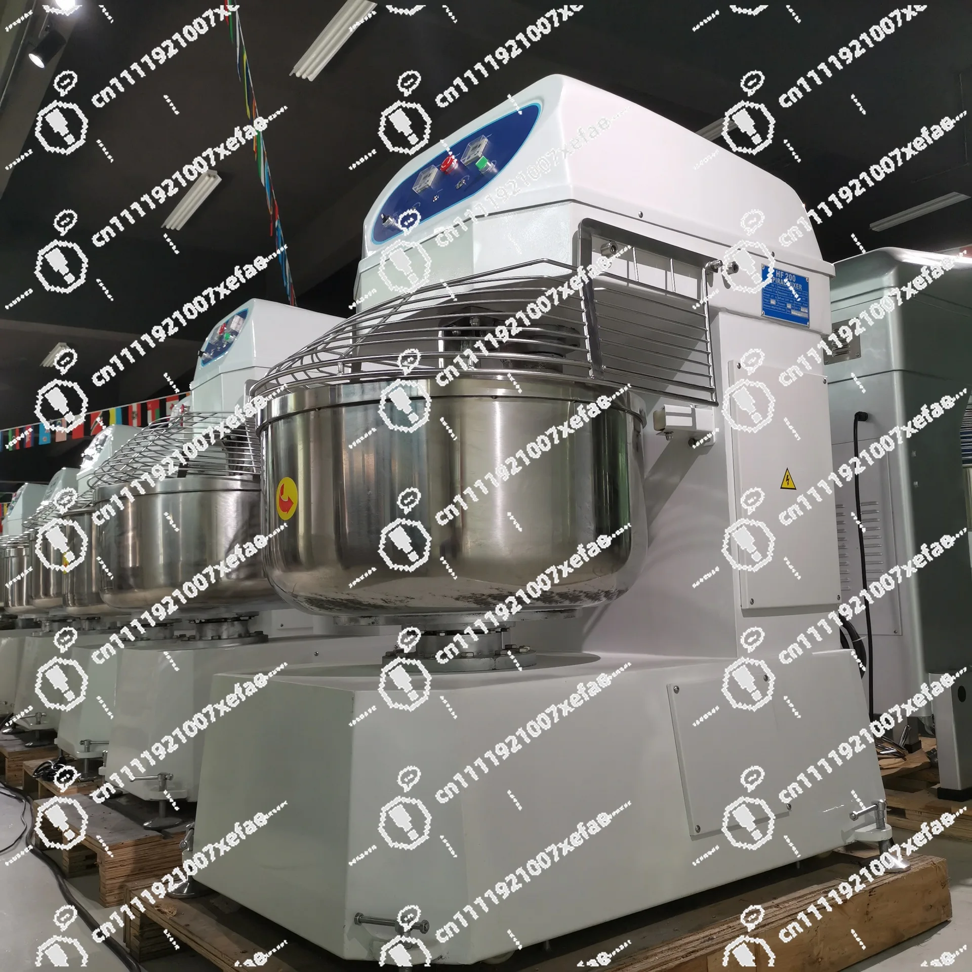 خلاط عجين تجاري C52022 سعة 200 - مراجعة Commercial Kitchen Mixers Dough Mixer وسعره