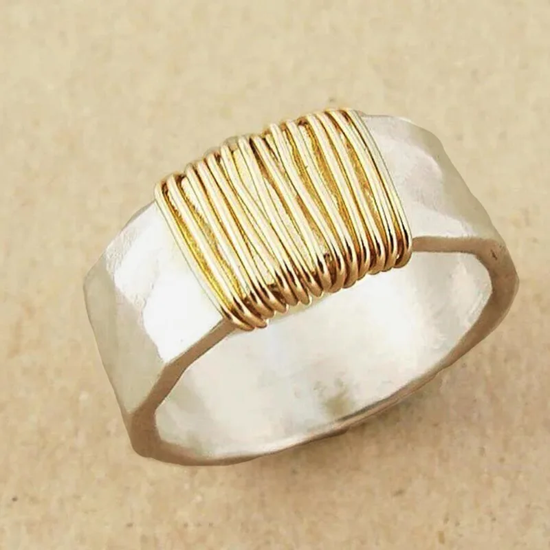 2026 New Round Dual Tone Winding Ring for Women's Fashion, Elegant and Fashionable High-end Accessories for Attending Banquets