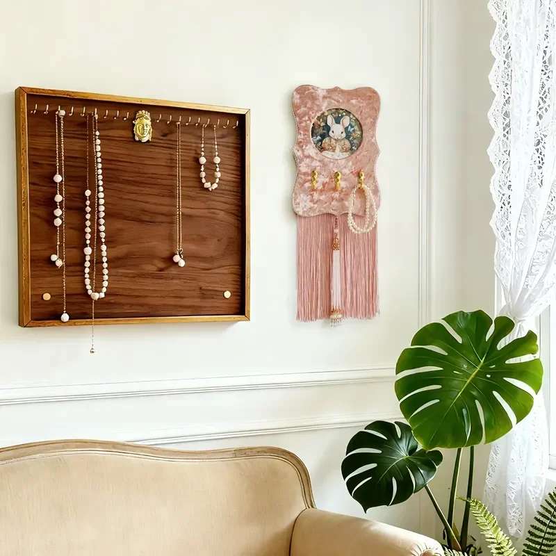 Original Alice Style Hook Hanging Picture Frame Niche Retro Decorative Painting for European Bedroom Living Room Wall Art