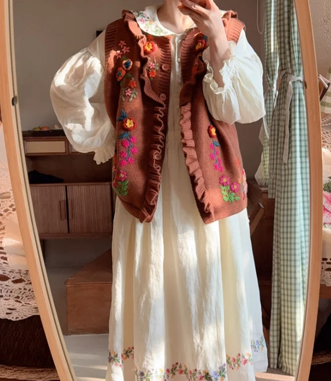 Autumn Winter Ethnic Style Handmade Embroidered Sweater Vest Fashion Versatile Age Reduction Loose Sleeveless Wool Knitted Vest