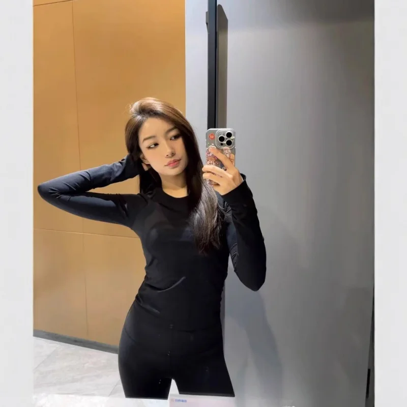 

Новая женская повседневная мягкая приталенная футболка с длинным рукавом для спорта, дышащая, быстросохнущая, без следов, весна 2026