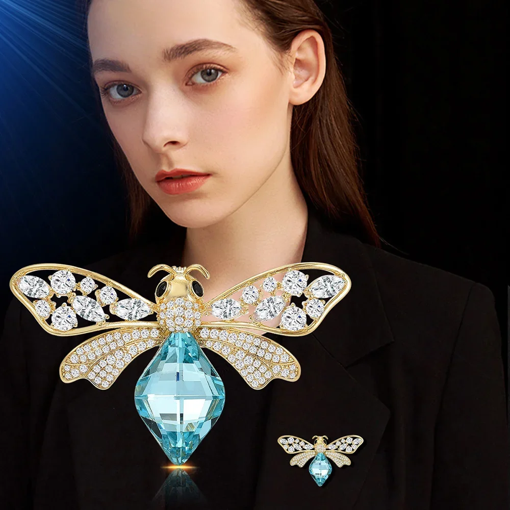 

Fashion Cute Blue Crystal Bee Brooch Pin for Women Men Luxury Exquisite Insect Suit Corsage Scarf Dress Coat Lapel Pins