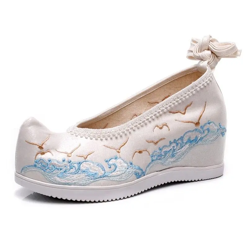 New 7cm Wedge Hanfu Shoes Women Pearl Curled Toe Embroidered Cloth Sneakers Retro Ancient Folk Dance National Style Footwear