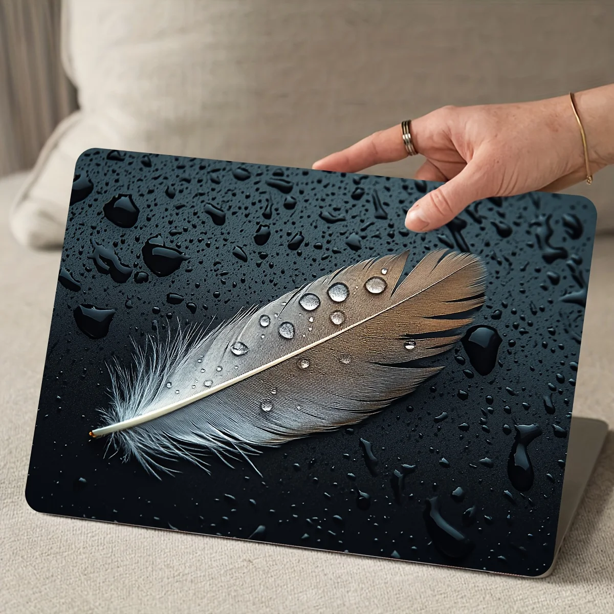 Vinyl Notebook Case Feather Sticker, 2 Pieces/Set, Scratch Resistant DIY Art Case for HP, Dell, Lenovo, Apple, ASUS Notebooks