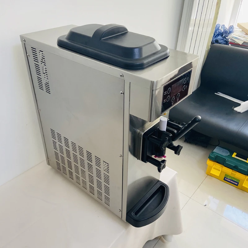 ماكينة صنع الآيس كريم الناعمة الأوتوماتيكية عالية الجودة من الفولاذ المقاوم للصدأ ماكينة صنع آيس كريم الحليب