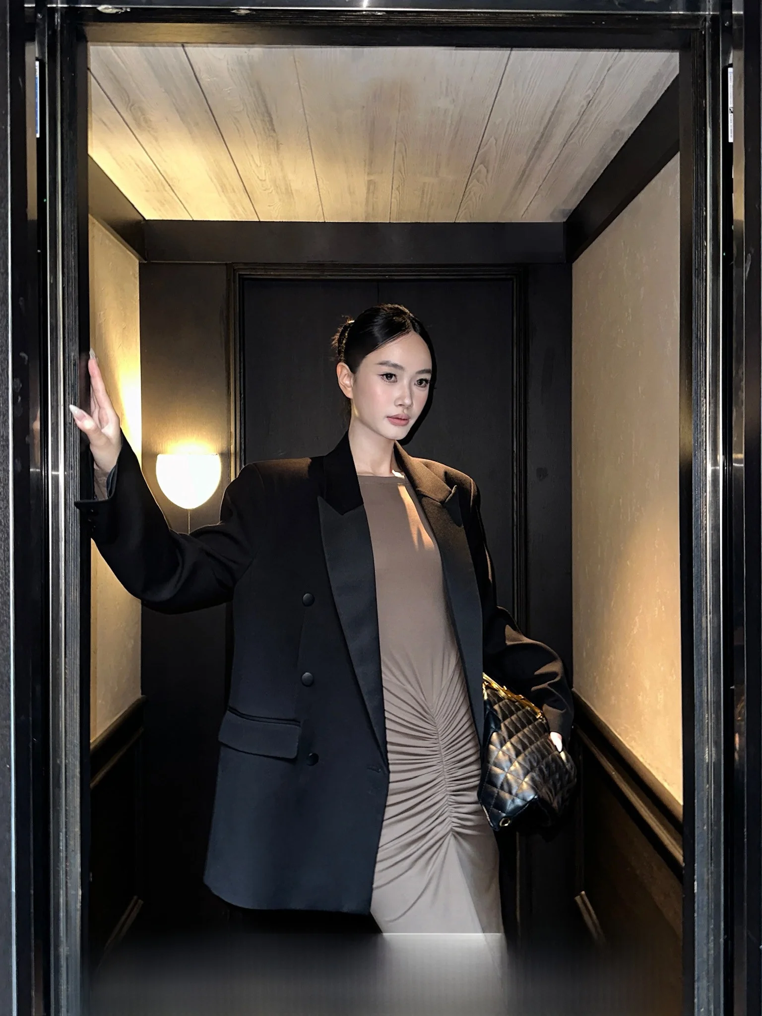 

Повседневный элегантный женский костюм Venuii: свободный топ и пиджак из полиэстера с длинными рукавами, новинка осени