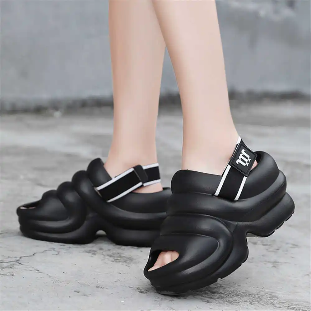 

Пурпурные лоферы с открытой пяткой на весну. Тапочки. Красные сандалии. Женские кроссовки. Спортивные кроссовки. Самая продаваемая часть широкой посадки.