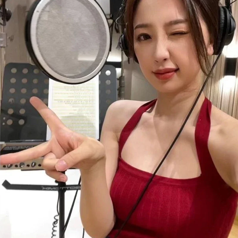 

Sexy Red Sleeveless Vest Top Women Summer Fashion Backless Halter Neck Cami Yu Shuxin Same Style