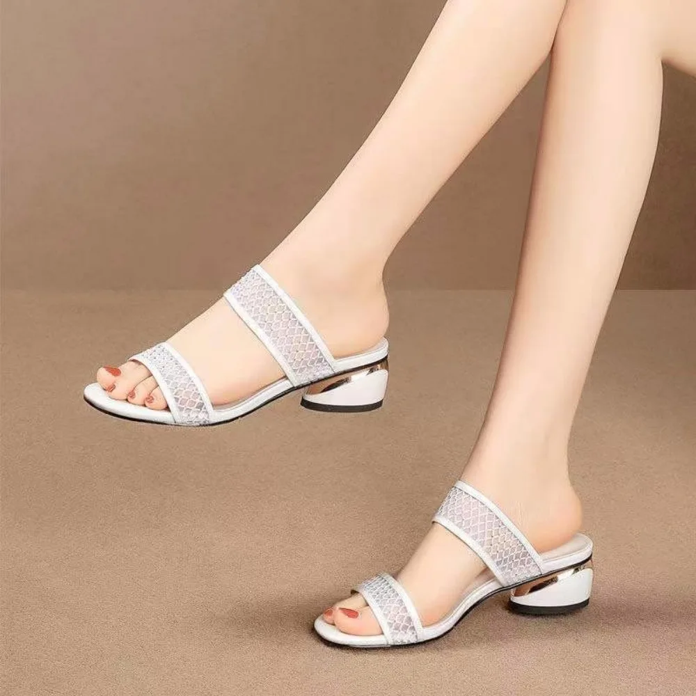 Women Slippers Summer Women\'s Fashion Low Heel Square Head Open Toe Outdoor Beach Sandals Mujer Size 35-43