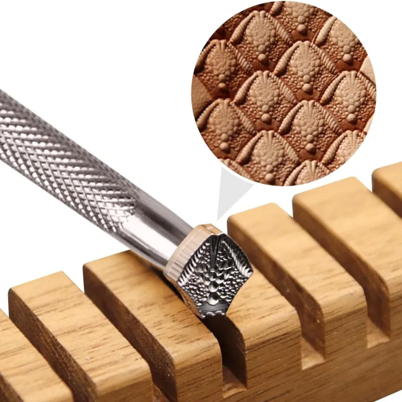 

304 Stainless Steel Leather Embossing Tool - Dragon Scale And Arabesque Stamps for Vegetable Tanned Leather (10.5x10.5mm)
