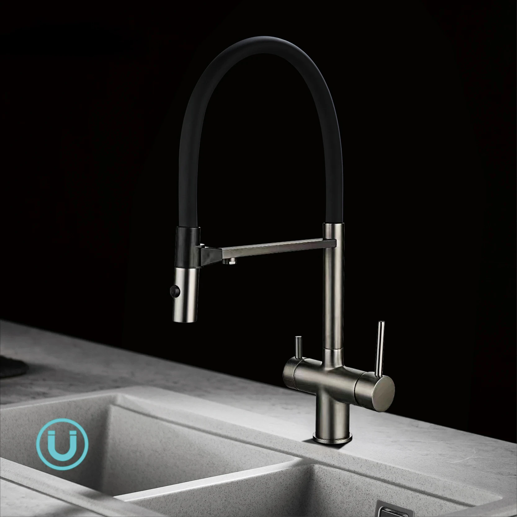 

Современный кухонный смеситель из матовой золотой латуни с дизайном фильтрации воды, двойным управлением холодного и горячего магнитного всасывания, кухонный кран