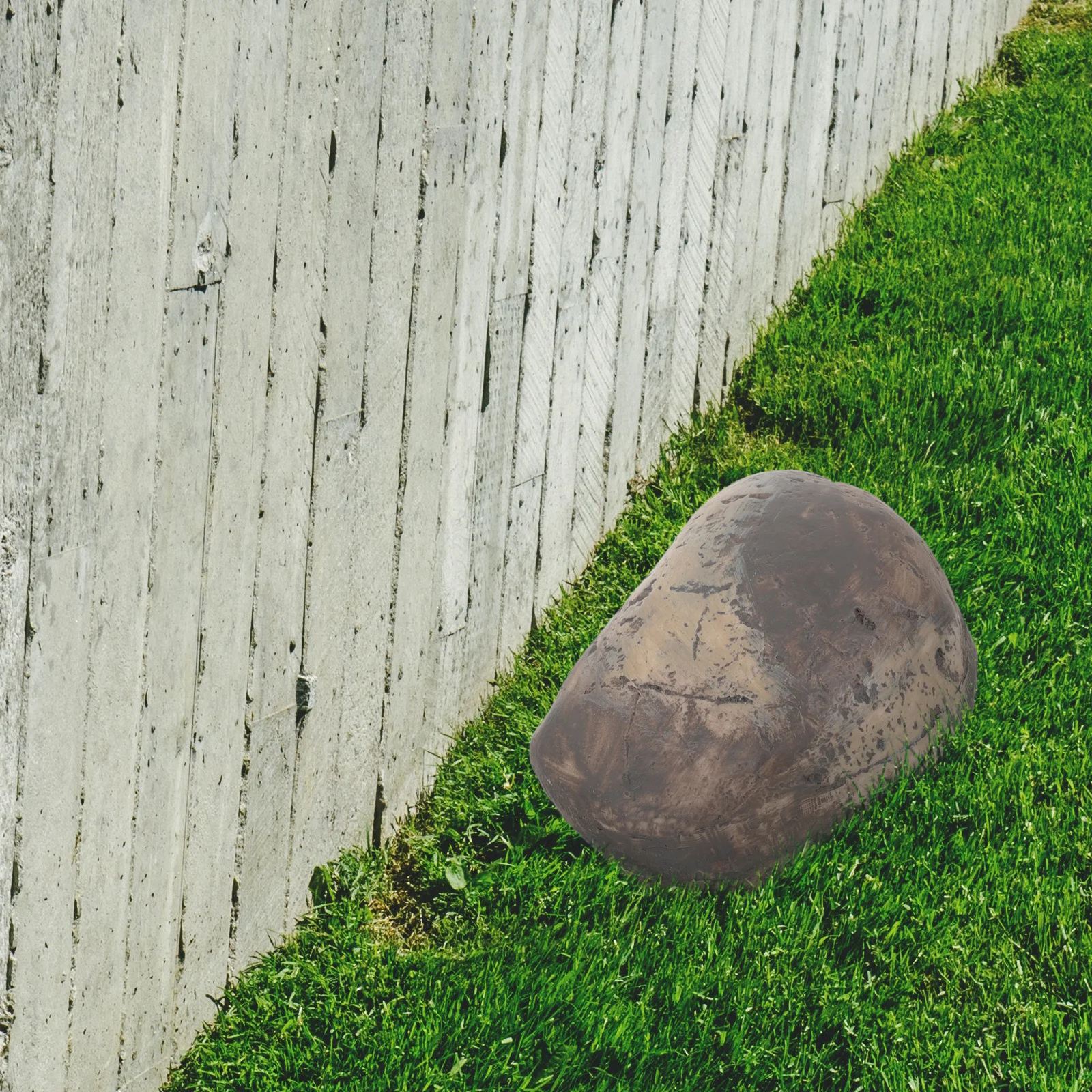 Каменный ящик для хранения ключей