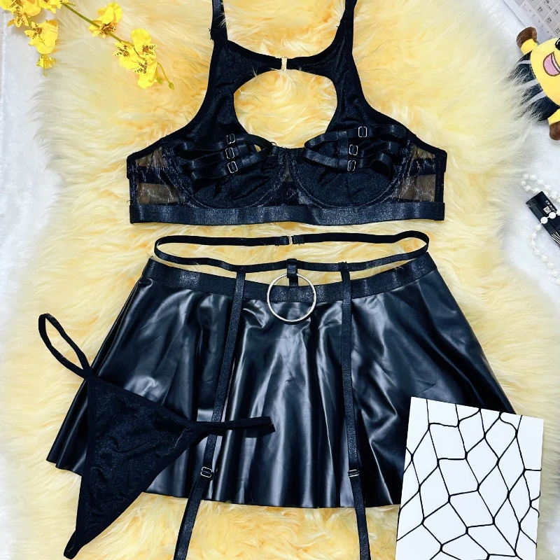 Tornova مثير الملابس الداخلية دعوى للنساء الدانتيل مثير الملابس الداخلية دعوى الصدرية مجموعة تنورة جلدية بلون مع جوارب صافي مجموعة الملابس الداخلية