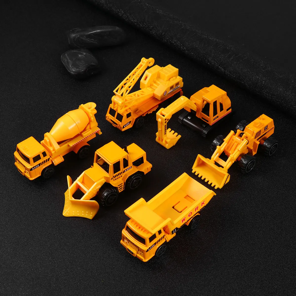 

6Pcs Engineering Simulation Pull Back Alloy Cars Inertia Control for Kids Children Collection Play Pull Back Car Toy