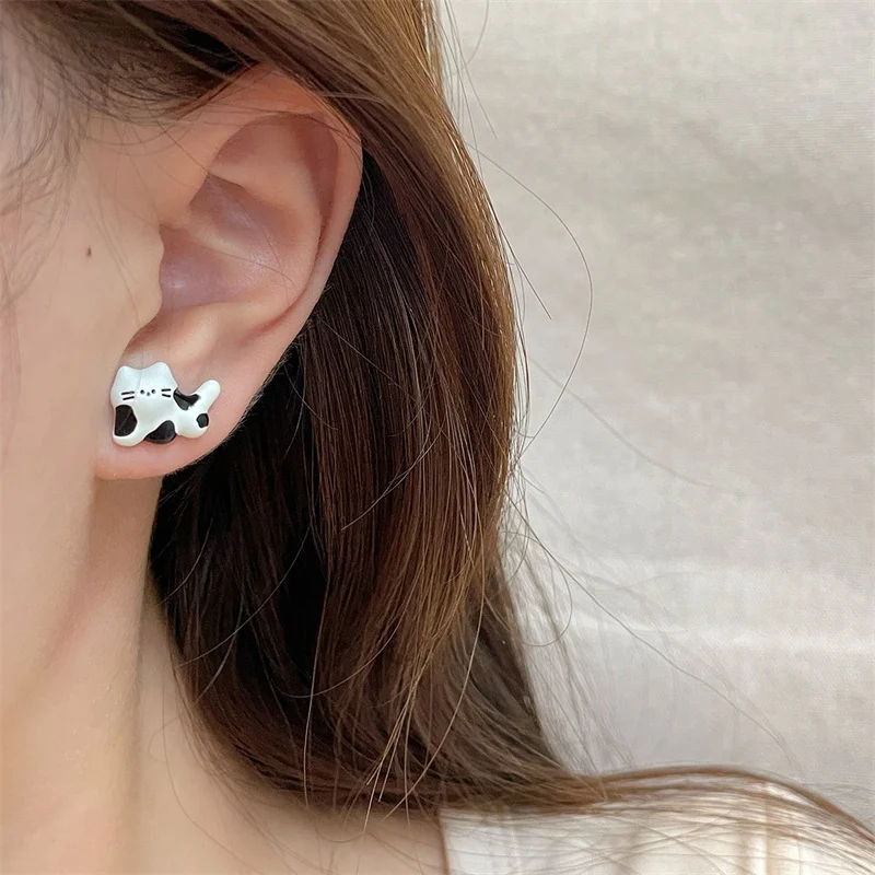 Funny Simple Black White Cat Fish Bone Stud Earrings For Women Sweet Pumpkin Lantern Pendant Earrings Aesthetics Party Jewelry