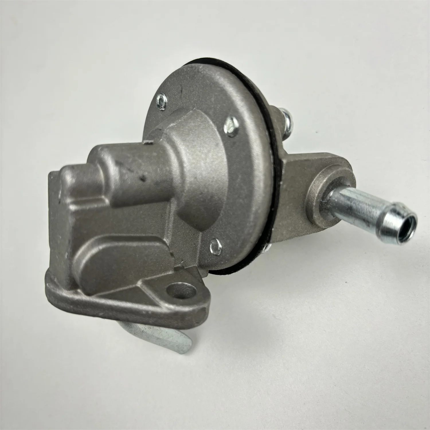 Brandstofpomp 16604-52032 1660452032   voor Kubota Z482 D662 D722-motor