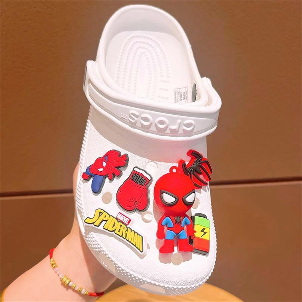 Kawaii Marvel Spider-Man LED charms zestaw klamry do butów uroczy zestaw DIY ozdoby do butów letnie klapki akcesoria dla dziewcząt prezenty