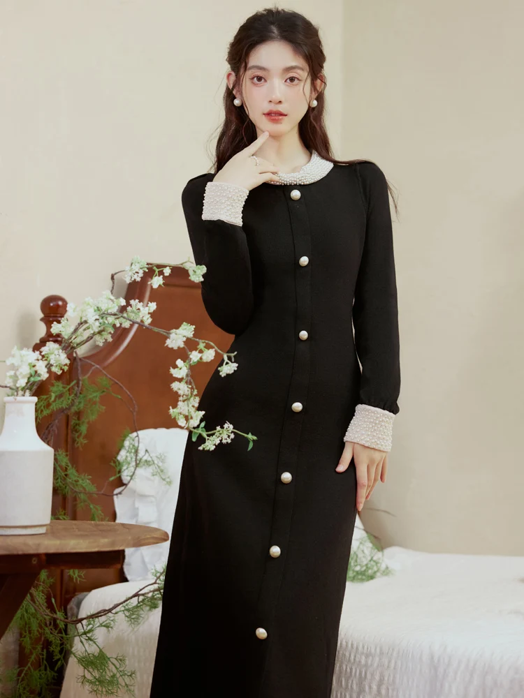 Robe tricotée noire Chic à col montant et perles pour femme, tenue élégante à simple boutonnage, tenue de soirée moulante coréenne, automne hiver 2025