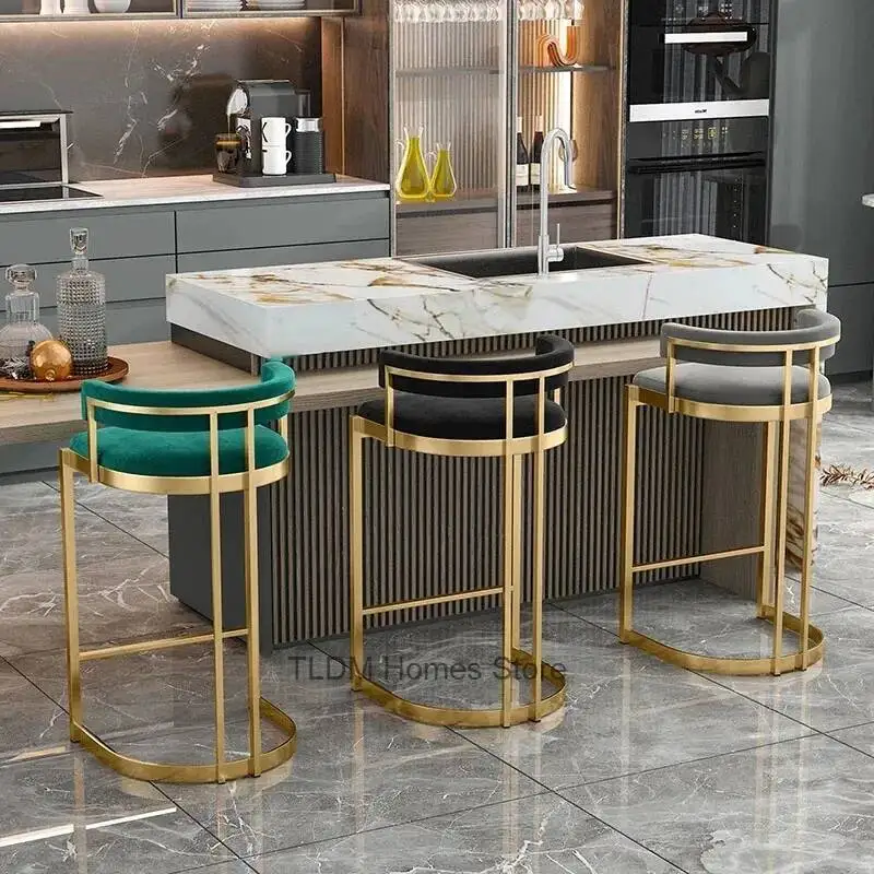 Silla de Bar con respaldo nórdico para cocina, muebles para el hogar, taburete moderno de lujo de hierro dorado, sillas de Bar de base alta de cuero