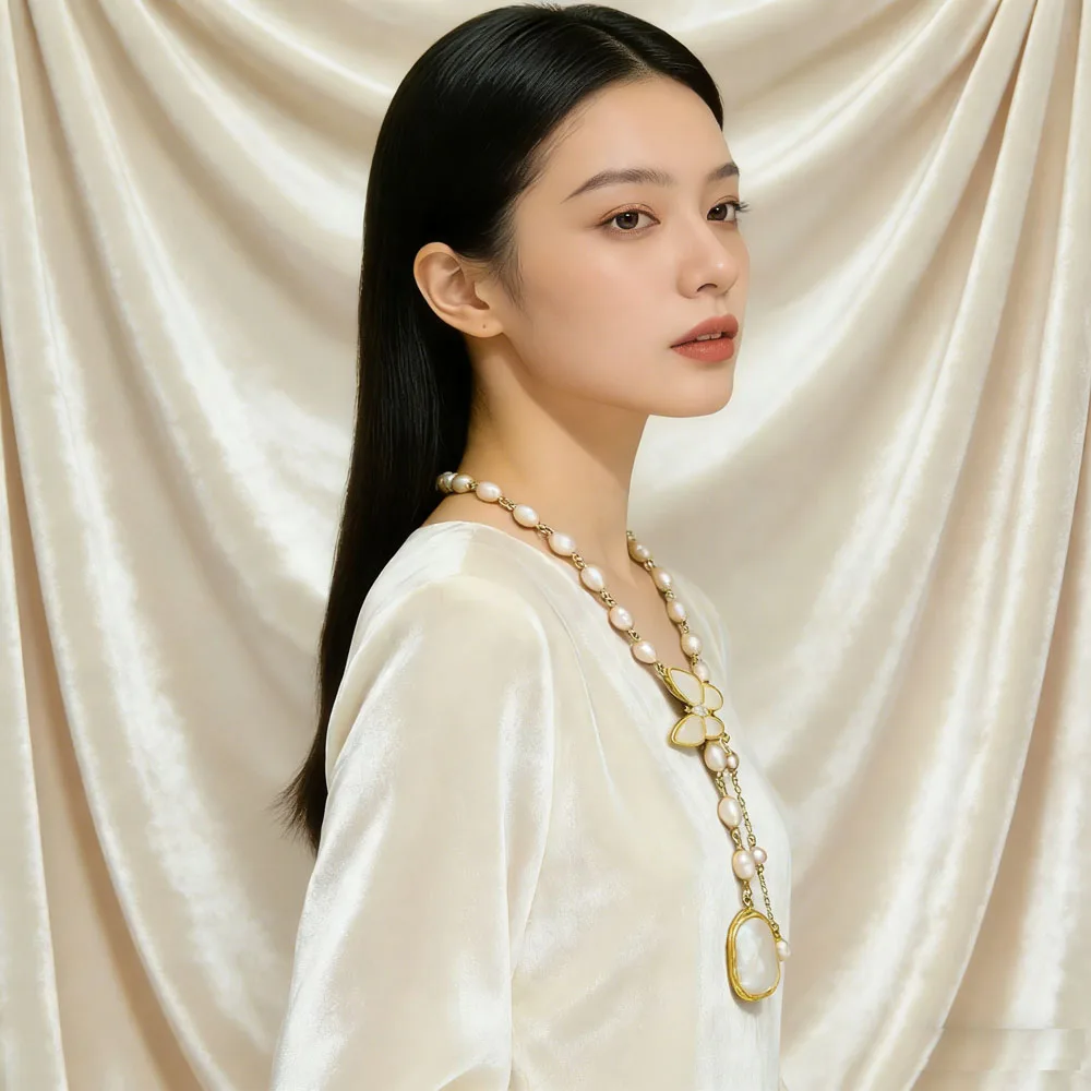 

Роскошное ожерелье из натурального пресноводного жемчуга, модный кулон в виде бабочки, длинная цепочка для свитера, женское украшение с бусинами, для вечеринок