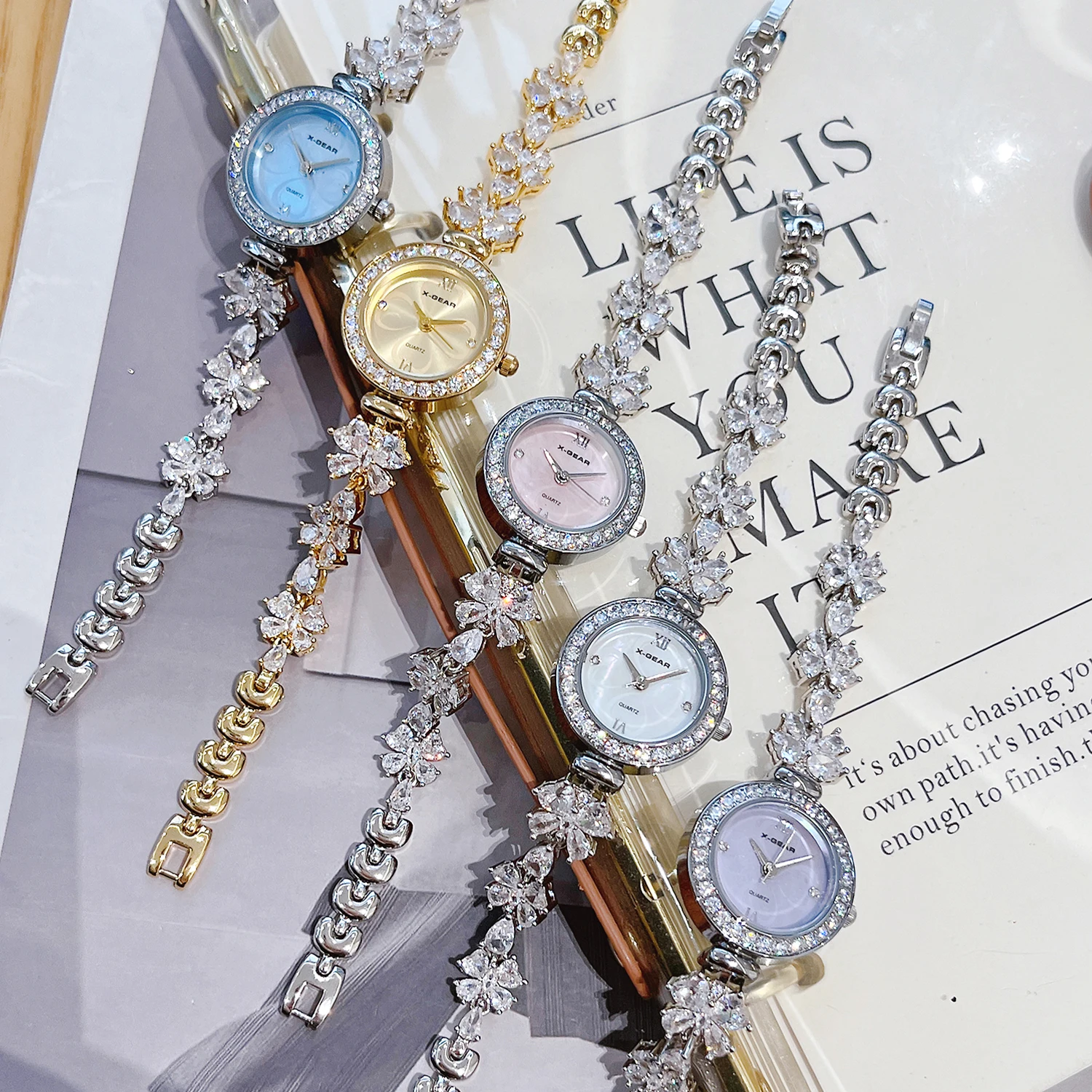 ساعة كوارتز مقاومة للماء للأطفال - ساعة يد للطلاب بحزام على شكل فراشة، هدية مثالية للفتيات