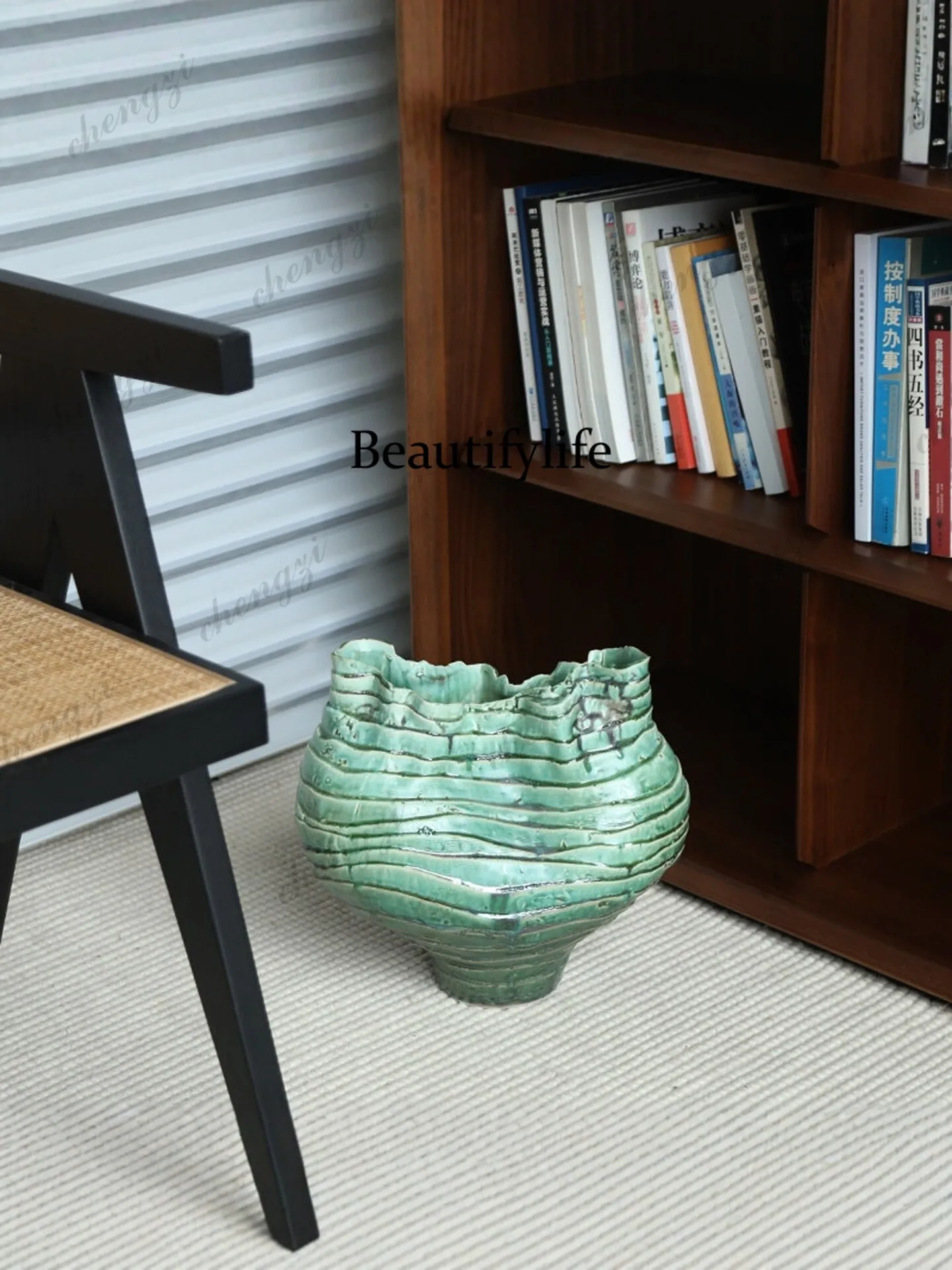 Medieval wabi-sabi wind ceramic vase porch retro decorative ornament living room desktop flower arrangement artistic sense