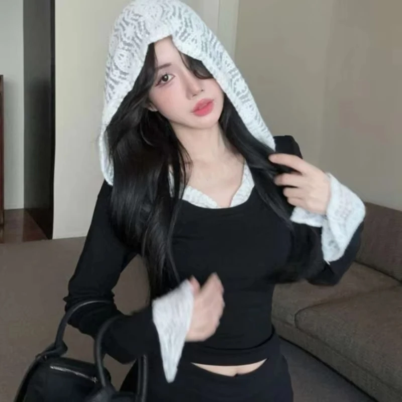 

Y2k Lace Patchwork Hooded Tops Mujer Long Sleeved Black T-shirt For Women 2025 Summer Fashion New Slim Fit Tee Shirt