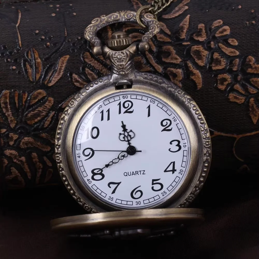 8123ヨーロッパとアメリカの古い大きな天使のレトロな懐中時計キューピッドパターンの男女学生野生の懐中時計