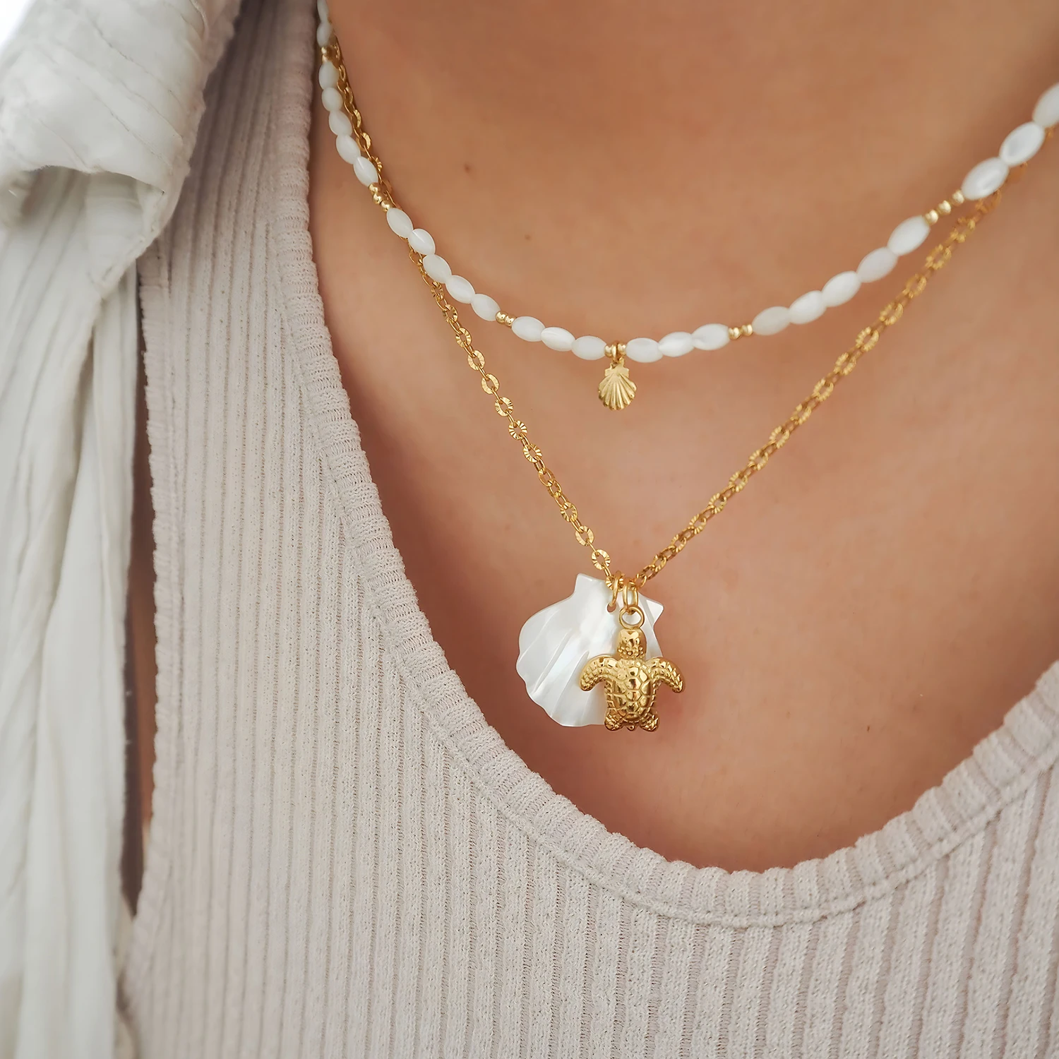 UHBINYCA Shell and Marine Life Pendant To Necklace Ladies, Summer Beach Leisure Style Stainless Steel Jewelry