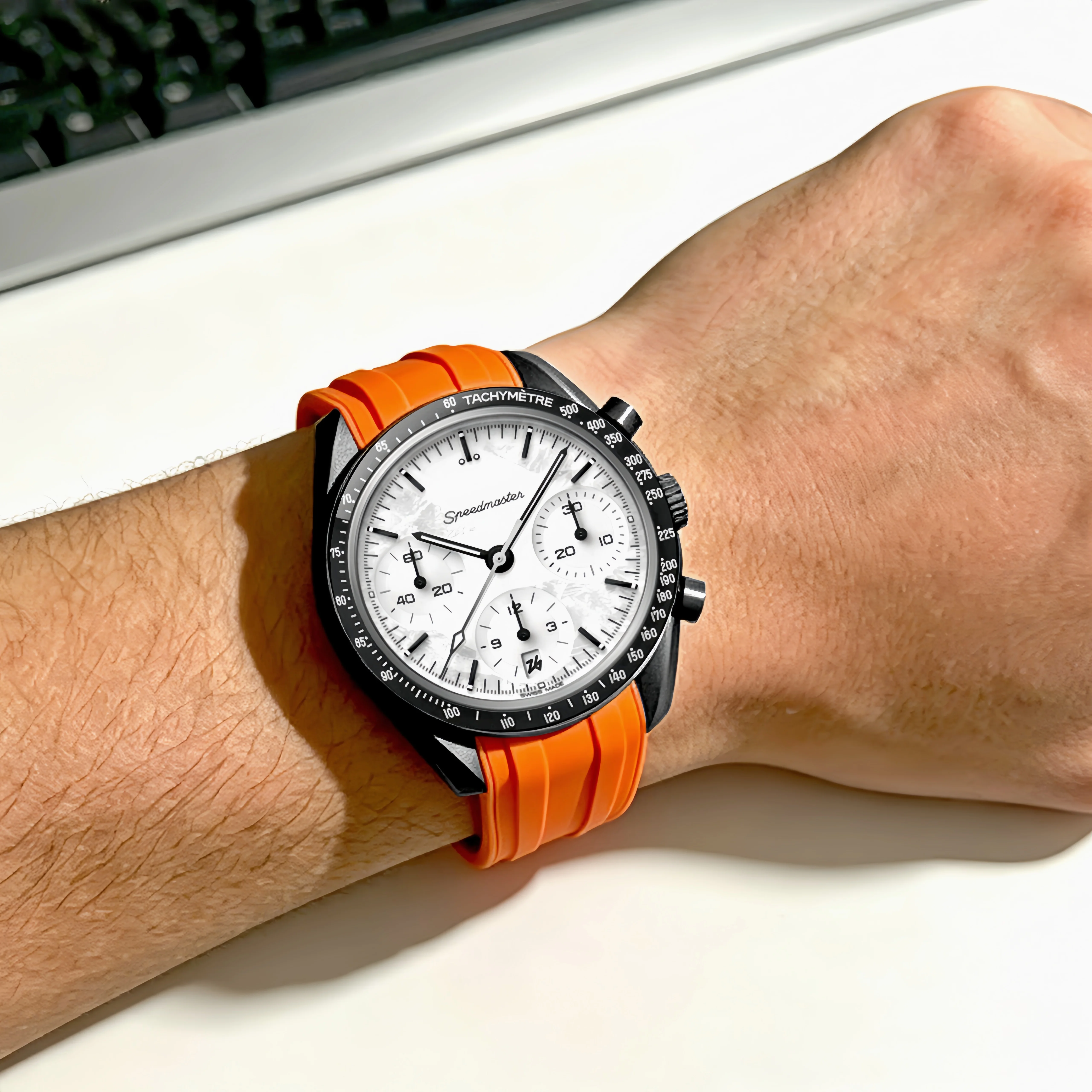 �y�Z�[�����z�I���W�i���f�U�C�� 20mm �I���K �V�[�}�X�^�[ 300 �ɓK�����郉�o�[�X�g���b�v FDA���F�ς݃t�b�f�G���X�g�}�[ �}���`�J���[�I�v�V����