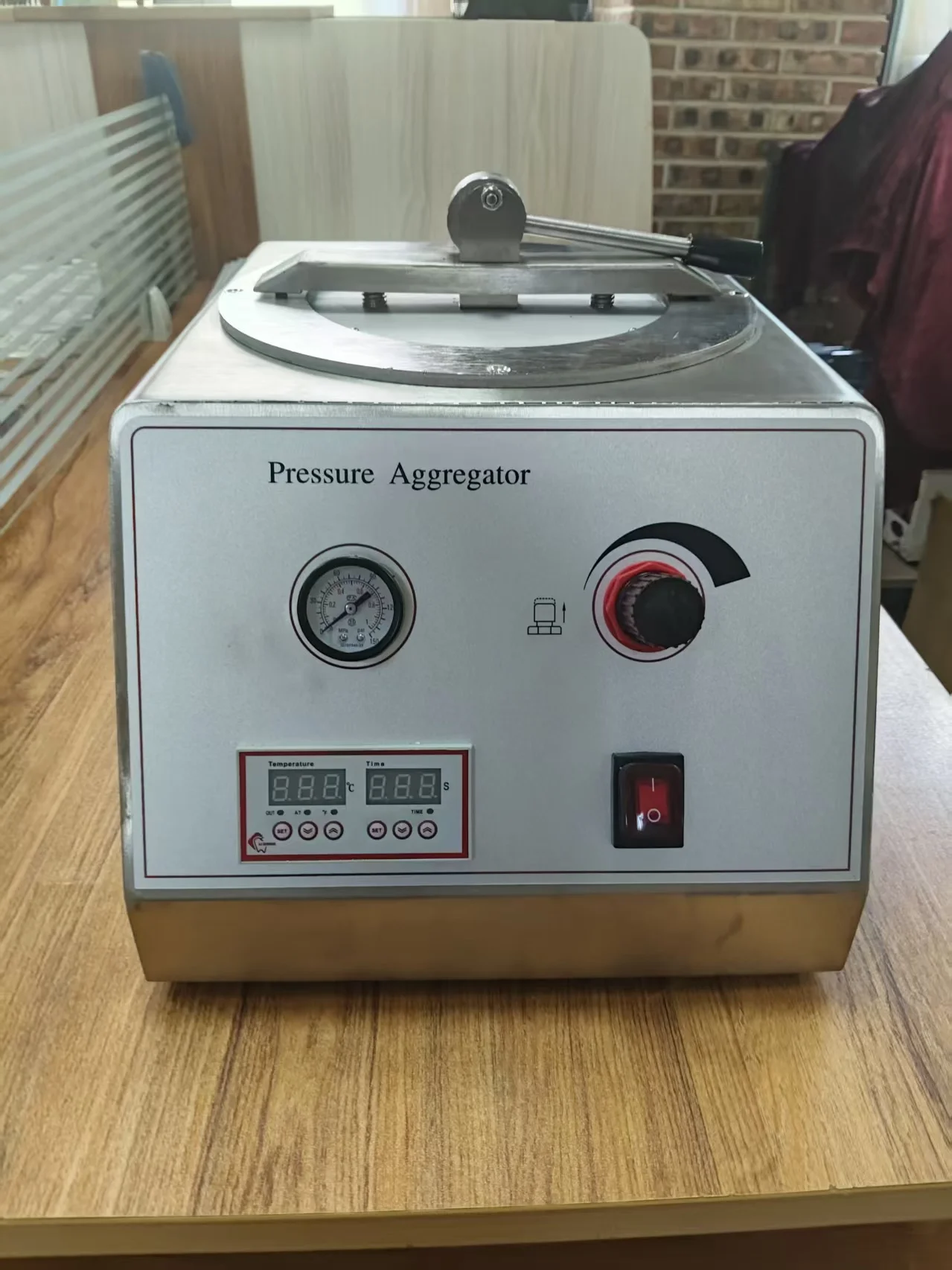 Dental Pressure Sterilizing Pot Pneumatic Polymerizing Pot  Heating Pot Reverse Pressure Aggregator with CE