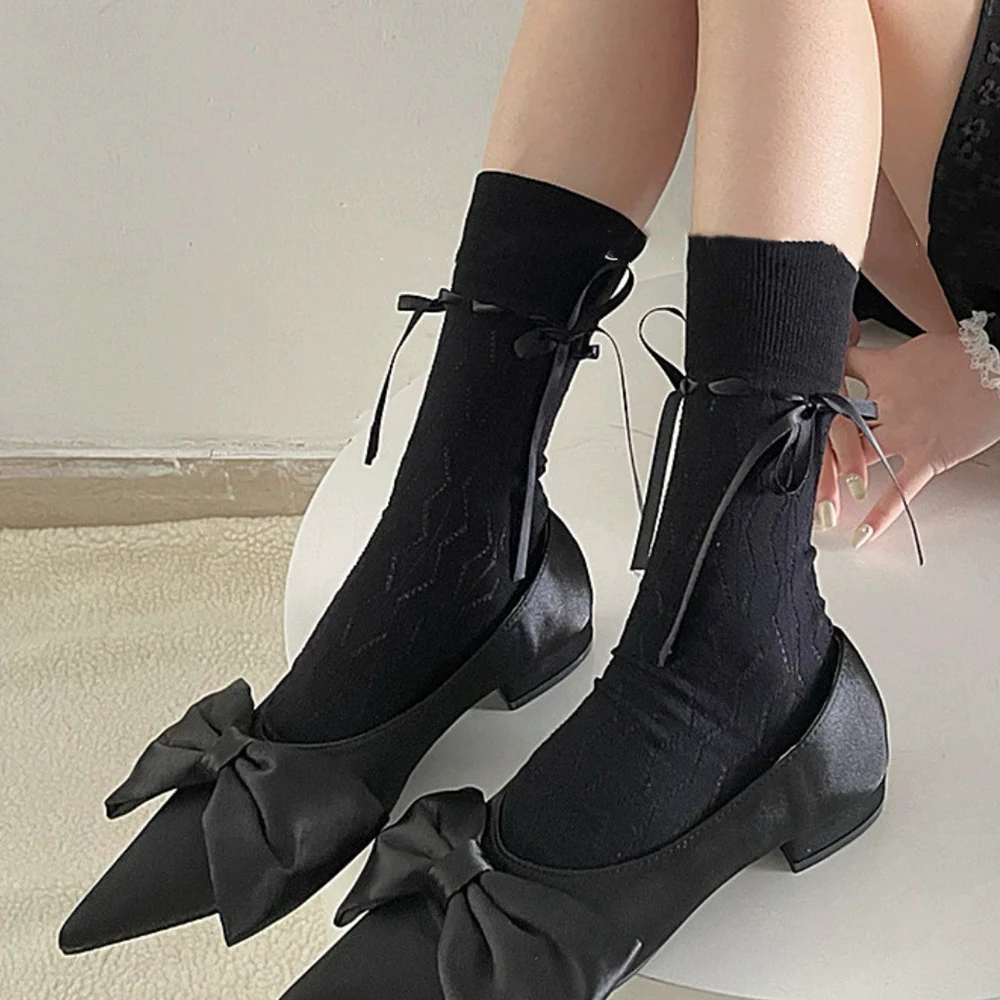 Japanese Lolita Bow Socks Women Bandage Ribbon Bow Sweet Girls Cute Middle Tube Socks Ballet Style Solid Color Black White Socks