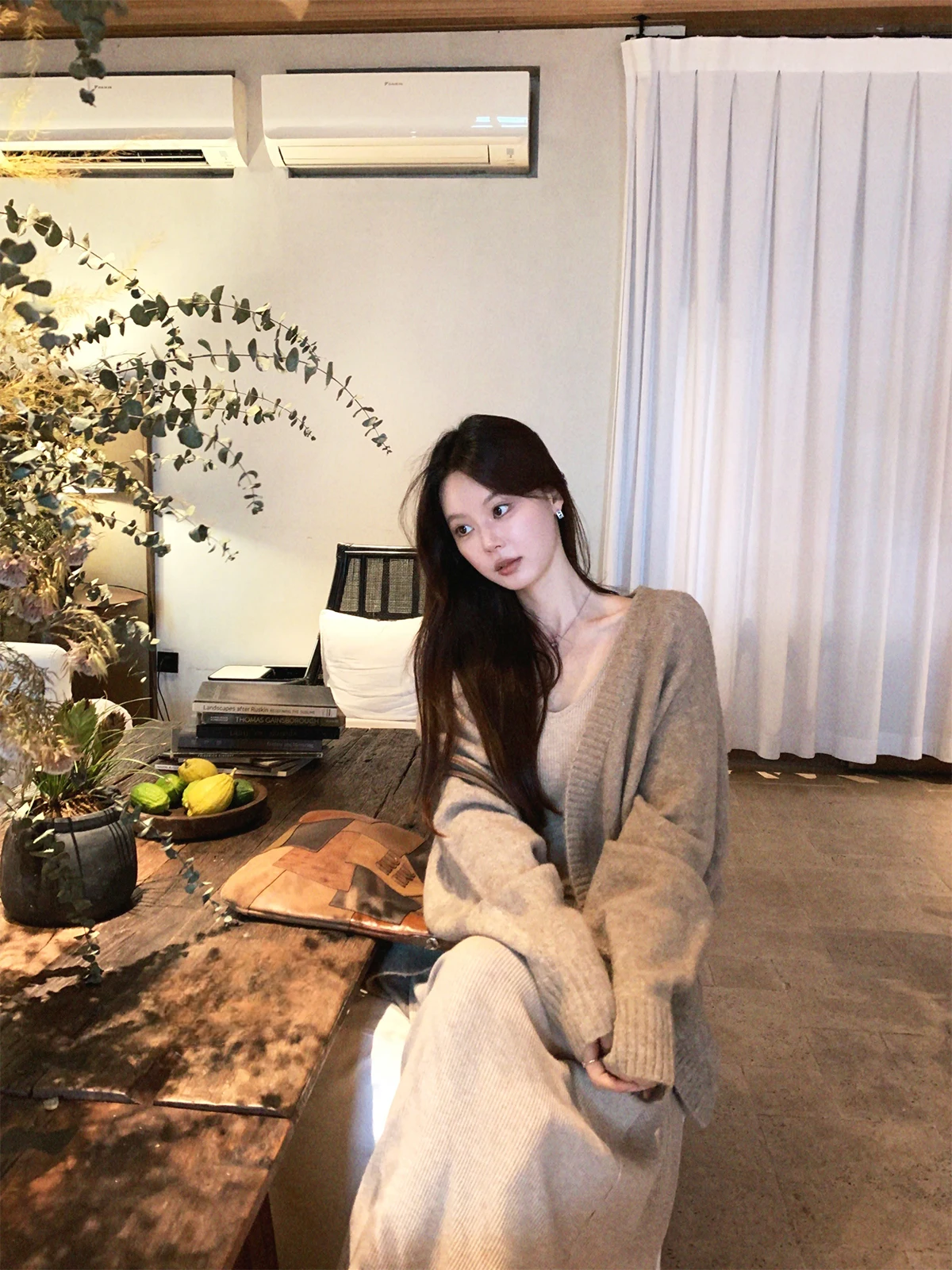 

Seeyouiceland Gentle Cool Paper Thin Arc Large Open Cardigan Long Sve V Ne mid Length Casual Loose Fit Women's Knitted S...