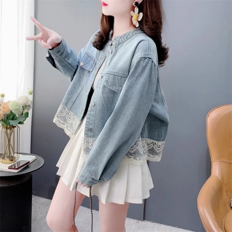 Giacca di jeans patchwork in pizzo coreano per donna in primavera e autunno 2025 Nuovo top corto casual girocollo W354