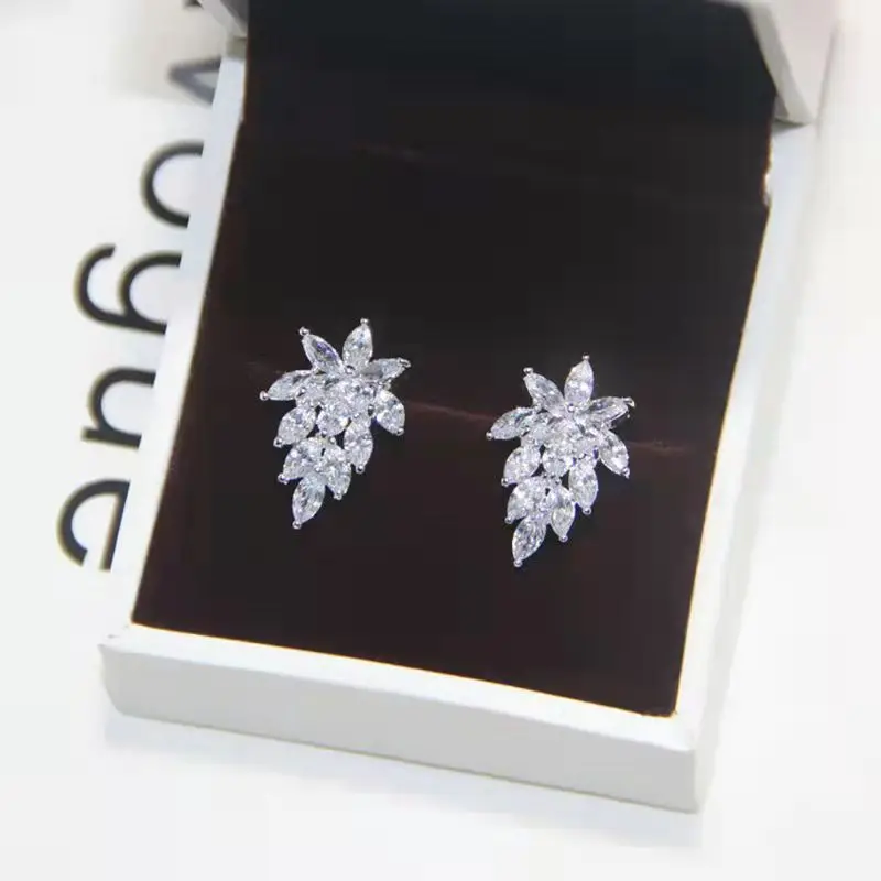 Shiny Marquise Leaf Cubic Zirconia CZ Crystal Stud Earrings for Women or Wedding Bride Party Wearing