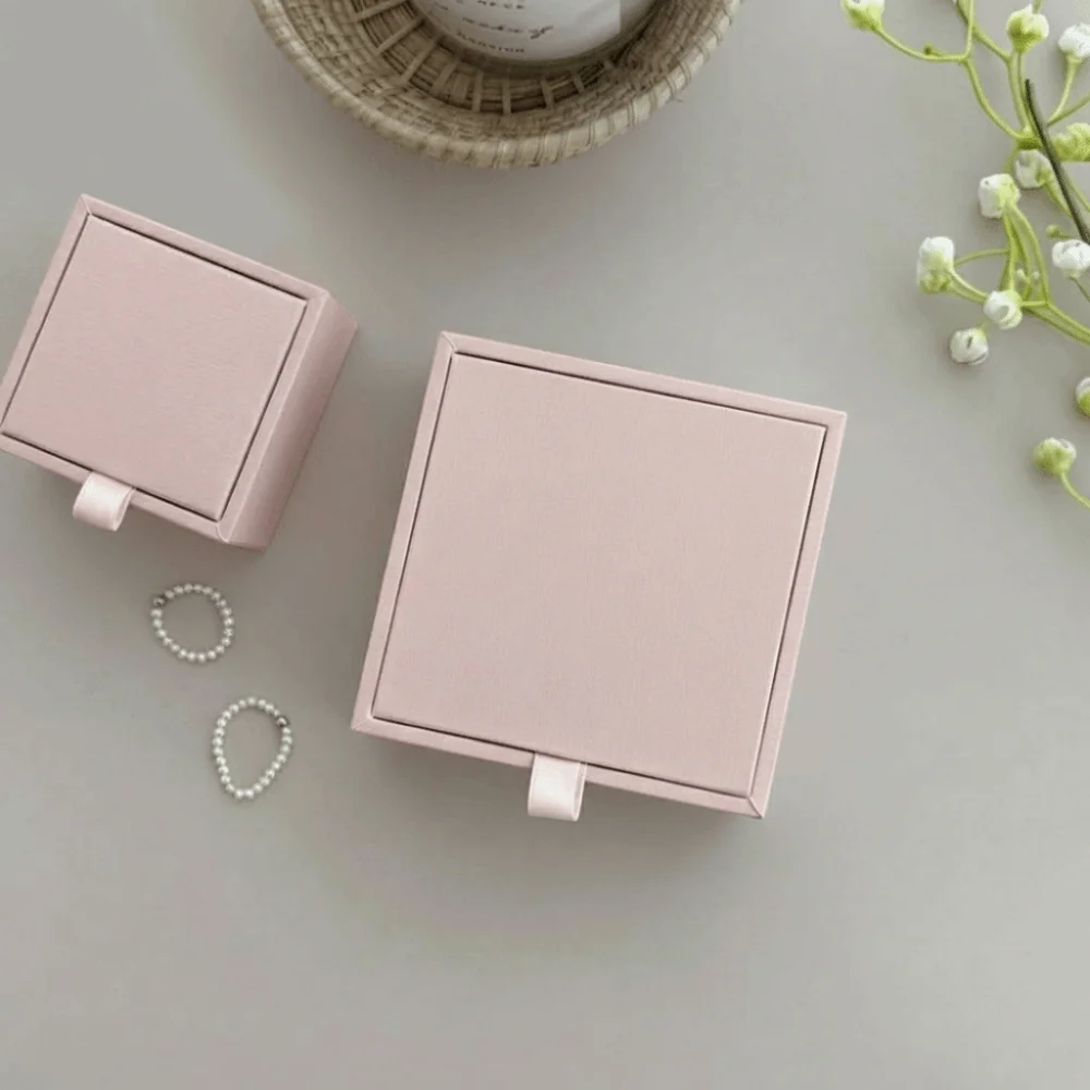 

Elegant White/Pink Jewelry Packaging Box Satin Display Organizer Jewelry Box Gift Storage Box Necklaces