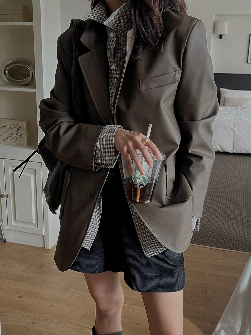 Chic automne hiver ort PU cuir Jaet femmes coupe ample longue Sve costume col manteau avec grands kets vêtements d'extérieur à la mode