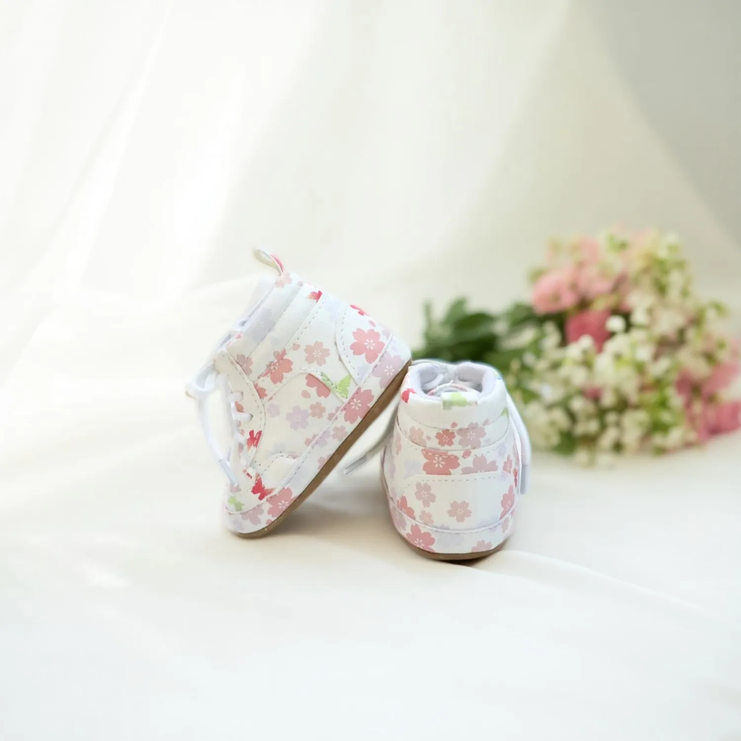 รองเท้าเด็ก รองเท้ากีฬา รองเท้าเดินเด็ก 0-6-12-18 เดือน ดีไซน์ดั้งเดิมกันลื่นและระบายอากาศได้ดี